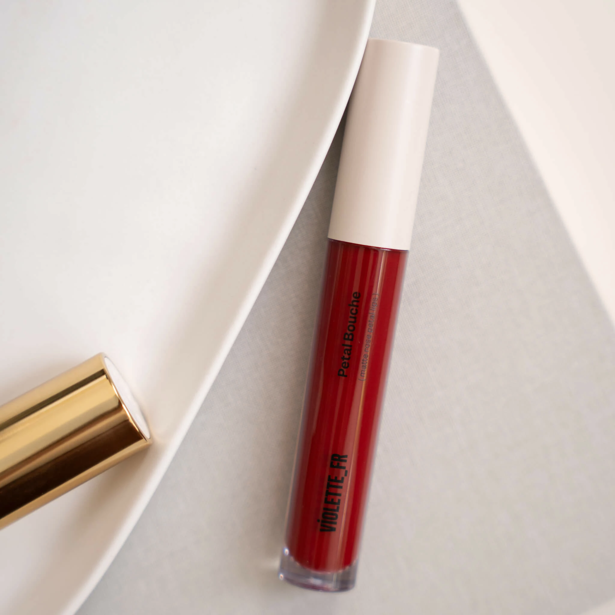 Petal Bouche Rouge à Lèvres Mat Sans Transfert – Image 9